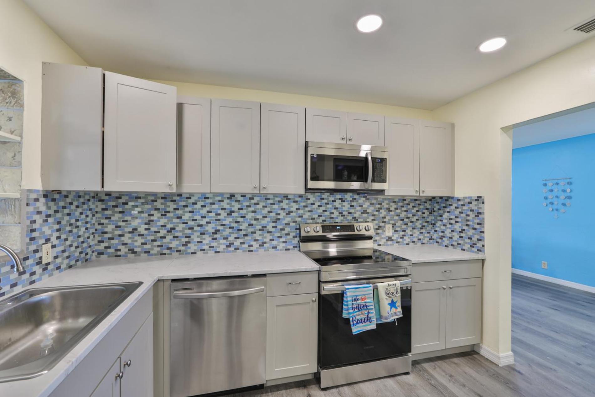 Lovely Vacation Home 1 Block From Beach & Downtown Gulfport St. Petersburg Exterior photo